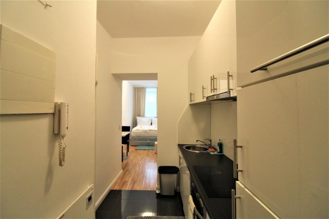 Small Studio Close To City Center Vienna Exterior photo